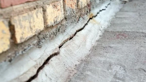 Comment se rendre compte que les fondations d'une maison ont besoin de réparations urgentes ?