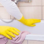 une-astuce-qui-vous-aidera-a-nettoyer-votre-baignoire-a.webp.webp